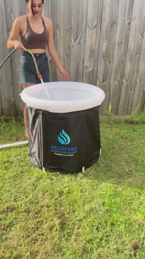 RECOVERO Ice Bath in use